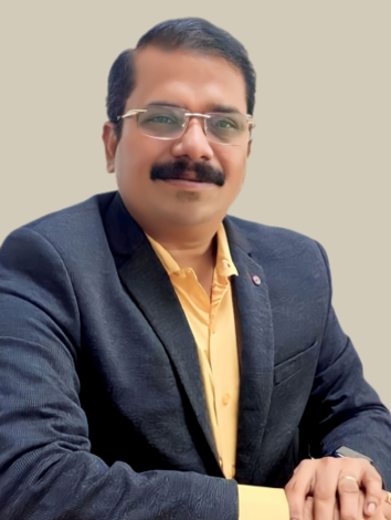 Manoj Dwivedi